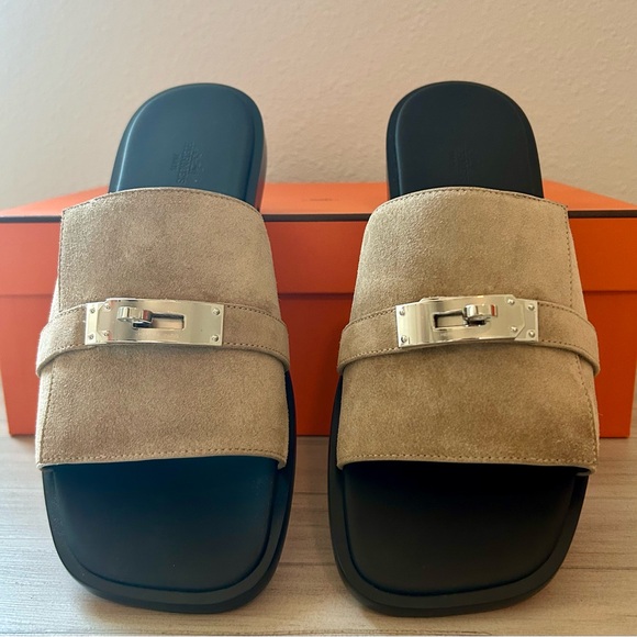 Hermes Gabriel Sandal - Picture 3 of 11